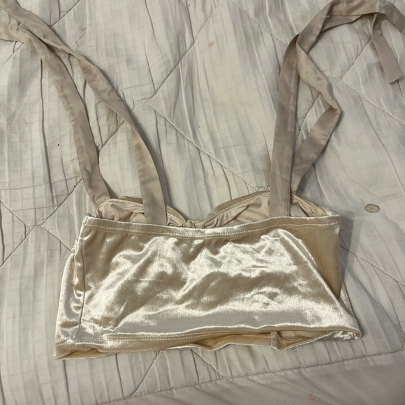 Garage cream top - Picture 2 of 3